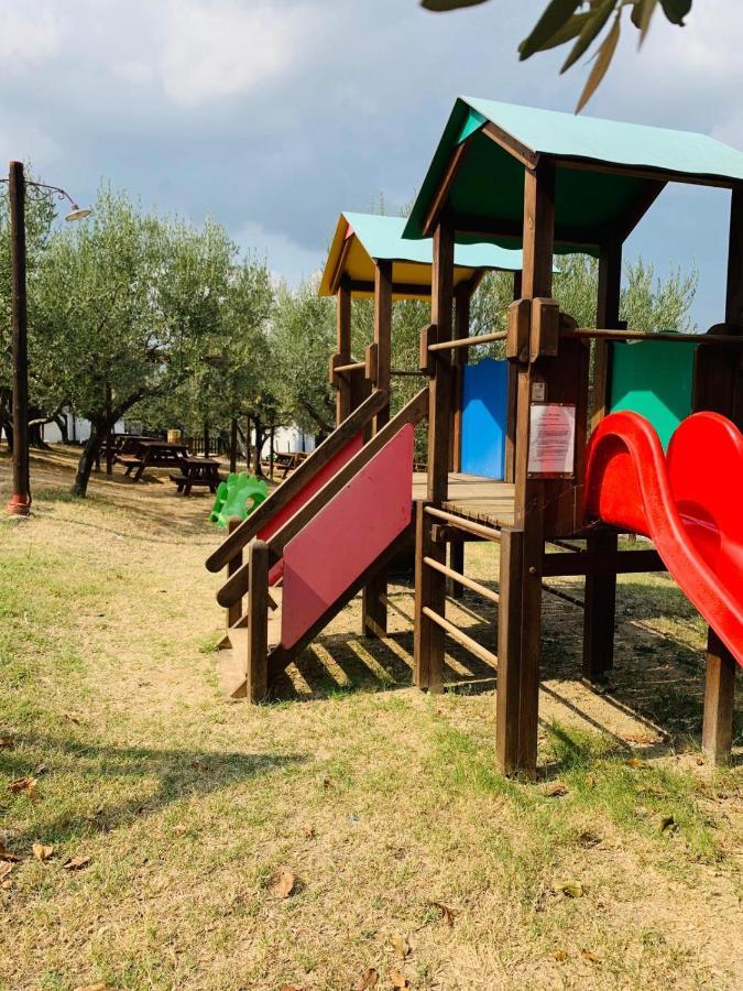 Oasi Macerina Villa Alanno Buitenkant foto