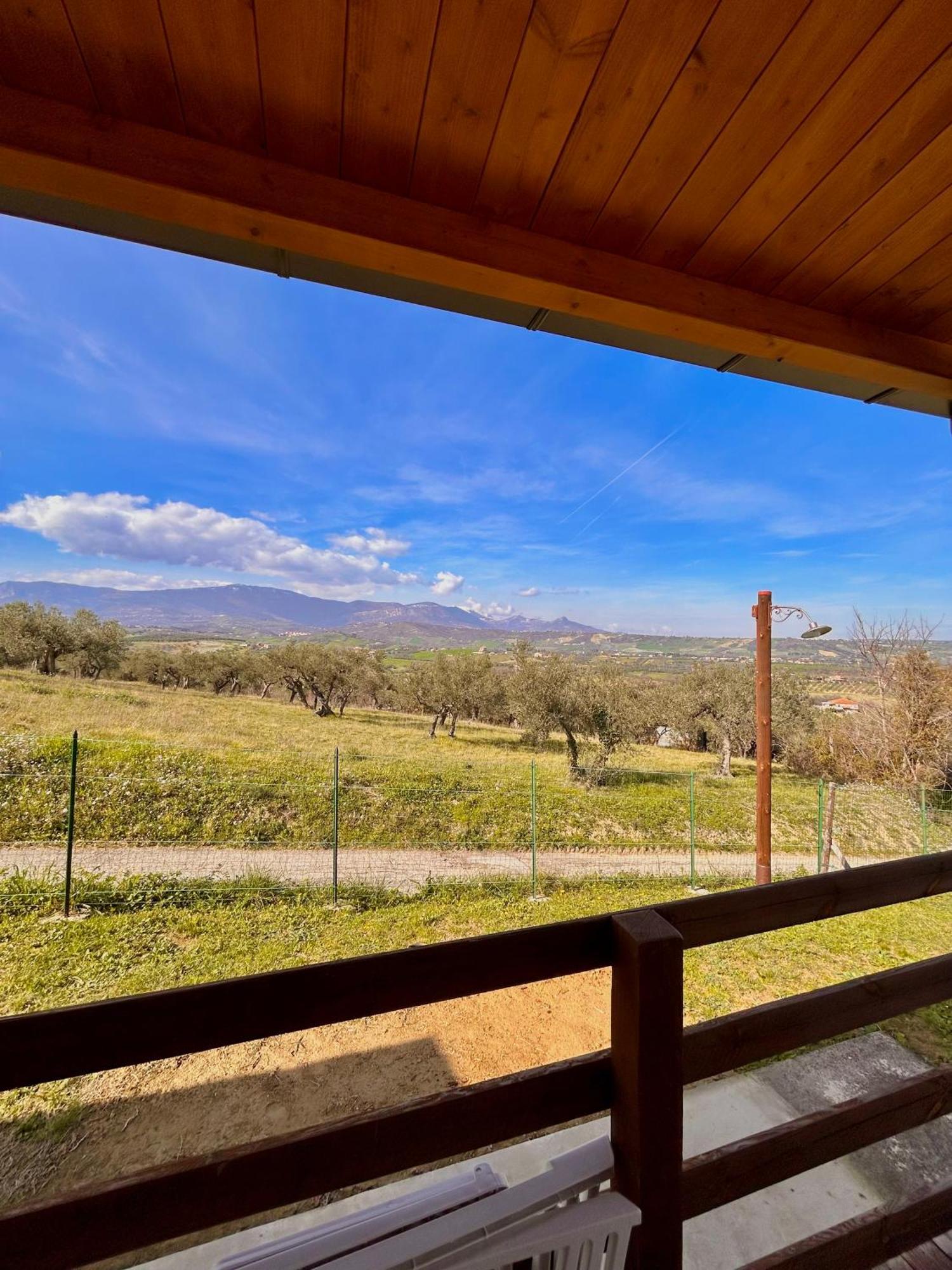 Oasi Macerina Villa Alanno Buitenkant foto