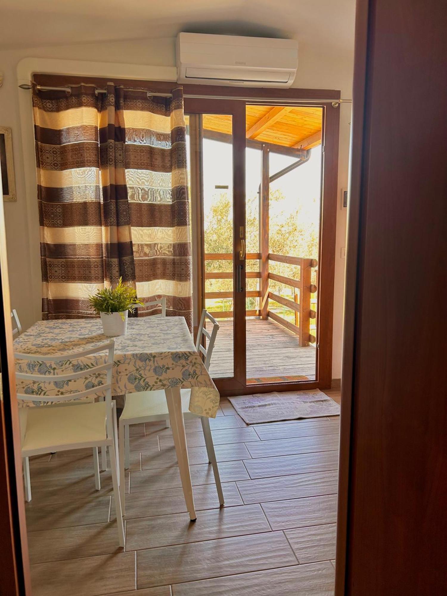 Oasi Macerina Villa Alanno Buitenkant foto