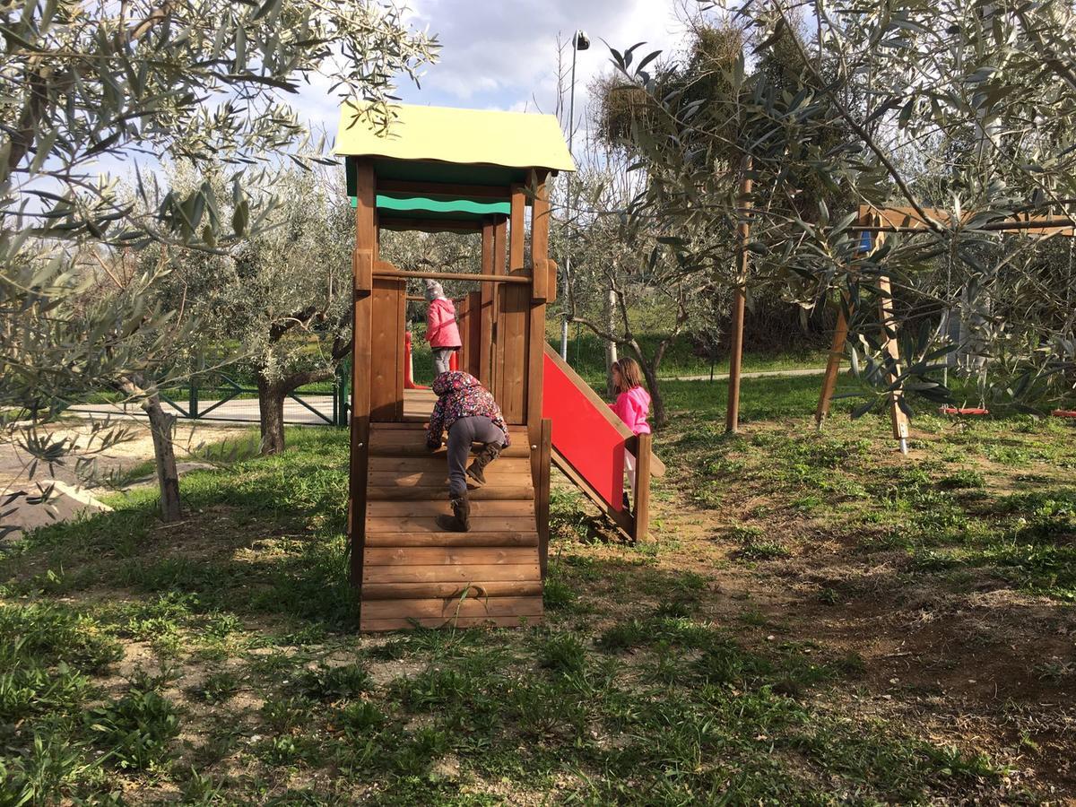 Oasi Macerina Villa Alanno Buitenkant foto